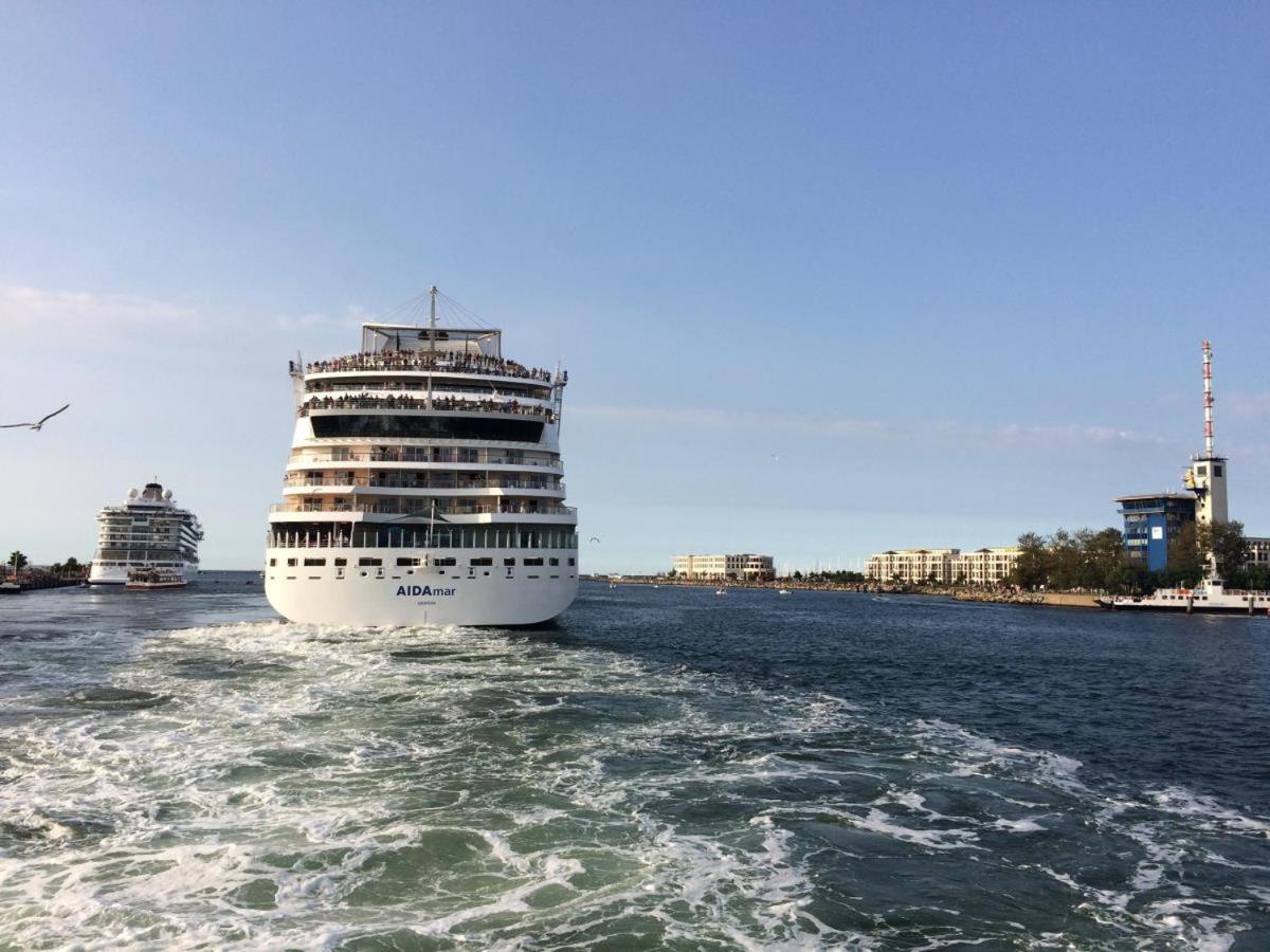 Ferienhaus Am Yachthafen, Moewe Apartment Росток Екстериор снимка