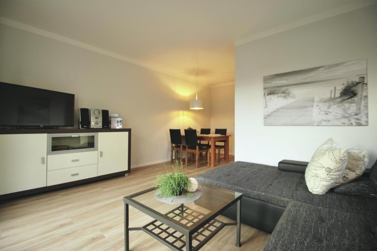 Ferienhaus Am Yachthafen, Moewe Apartment Росток Екстериор снимка